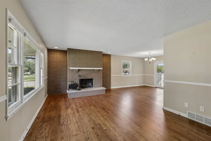 3500 Bel Aire Road, Des Moines, IA 50310 - #2