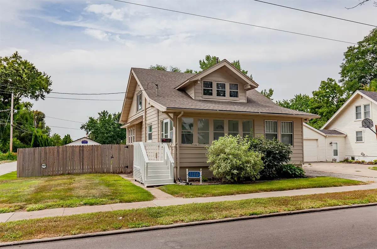 1116 Locust Street, West Des Moines, IA 50265 - #1