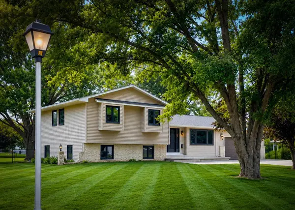 1432 Kate Shelley Drive, Boone, IA 50036
