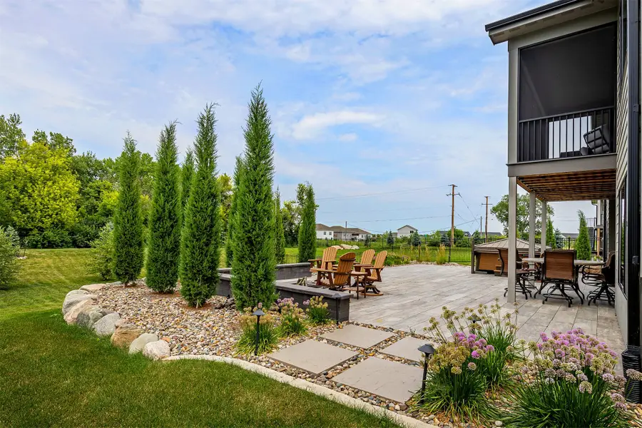 10009 Hidden Valley Drive, Johnston, IA 50131 - #2