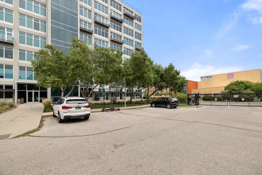 120 SW 5th Street #207, Des Moines, IA 50309 - #2