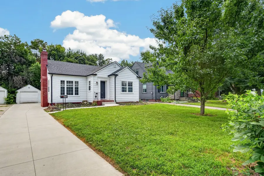 2515 45th Street, Des Moines, IA 50310 - #2