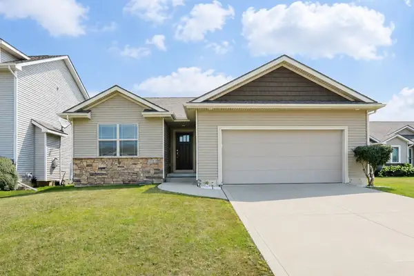 2013 NW Woodland Court, Ankeny, IA 50023