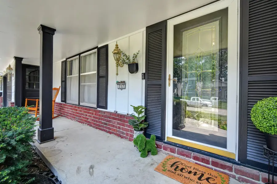 717 41st Street, West Des Moines, IA 50265 - #3