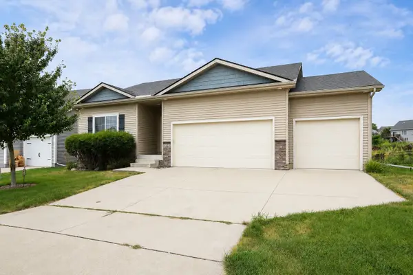 1125 Juniper Drive, Carlisle, IA 50047