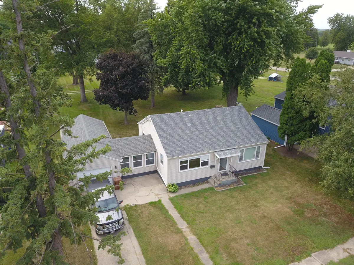 1517 Summer Street, Grinnell, IA 50112 - #1