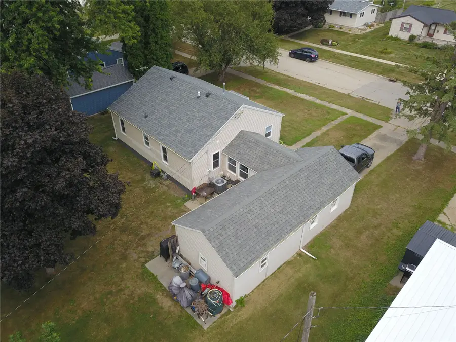 1517 Summer Street, Grinnell, IA 50112 - #2