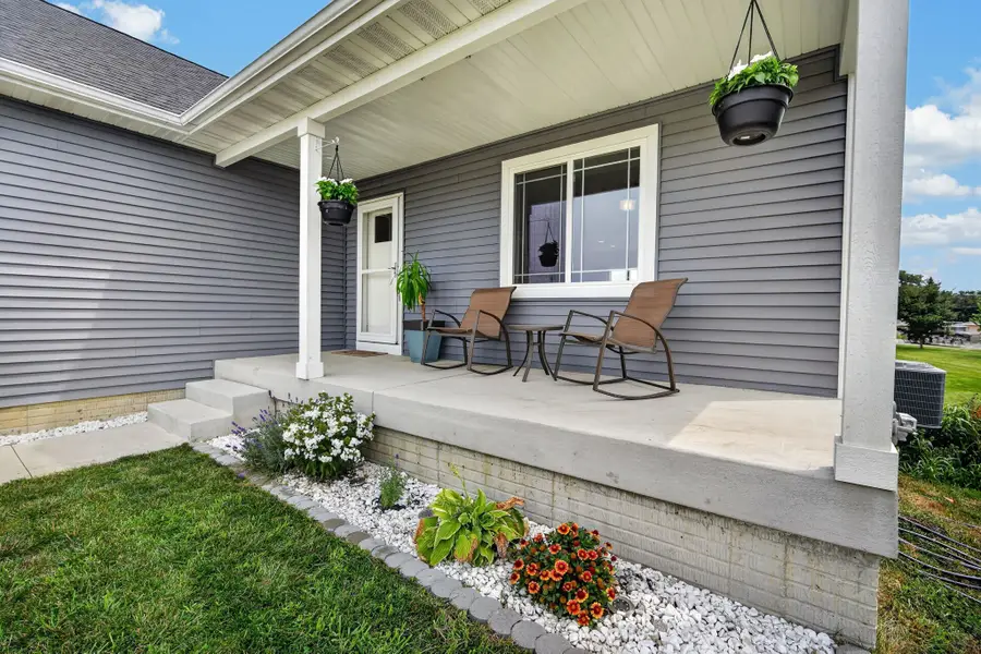 7919 SE 1st Court, Des Moines, IA 50320 - #2