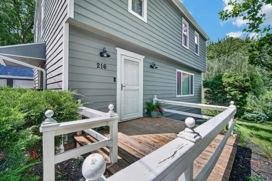 216 SW 39th Street, Des Moines, IA 50312 - #2