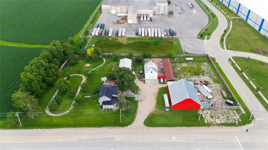 6271 SW Edgewood Rd Street, Cedar Rapids, IA 52404 - #2