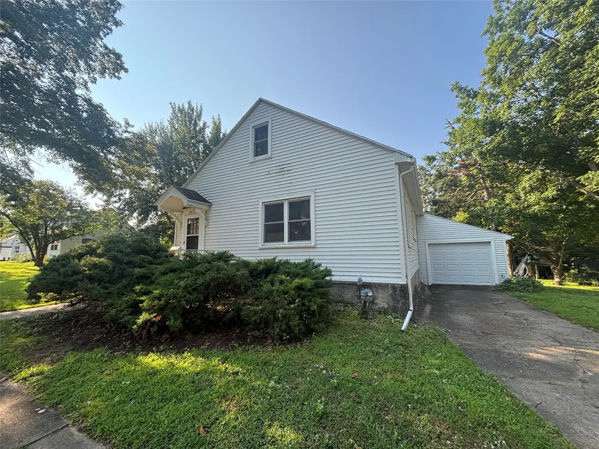 2019 Evelyn Street, Perry, IA 50220 - #1