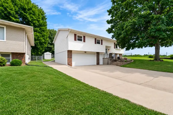 313 Lynne Drive, Nevada, IA 50201