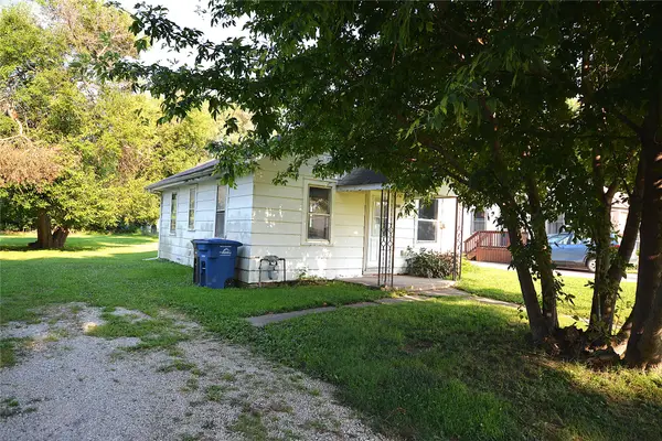 403 SE 34th Street, Des Moines, IA 50317