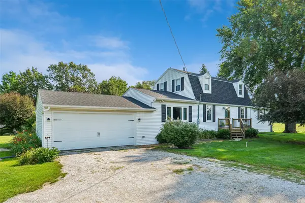18744 Estates Circle, Granger, IA 50109