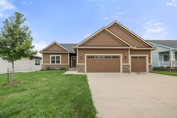1813 15th Avenue Se, Altoona, IA 50009