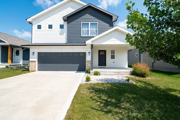18217 Alpine Drive, Clive, IA 50325