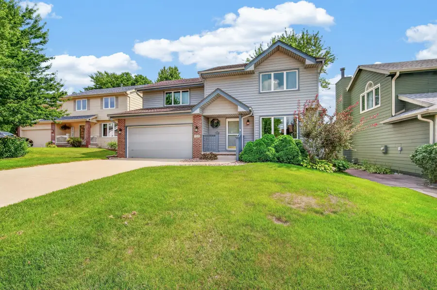 5042 Raintree Drive, West Des Moines, IA 50265 - #2