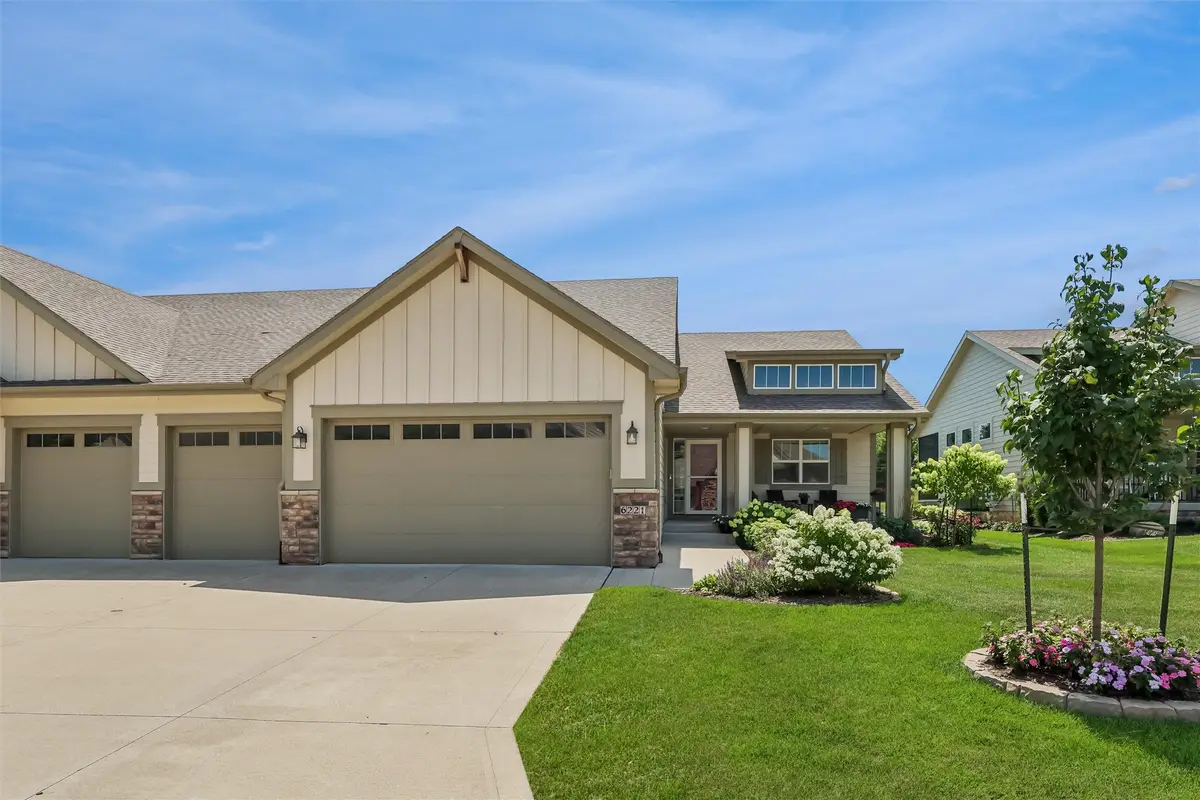 6221 Waterford Court, Johnston, IA 50131 - #1