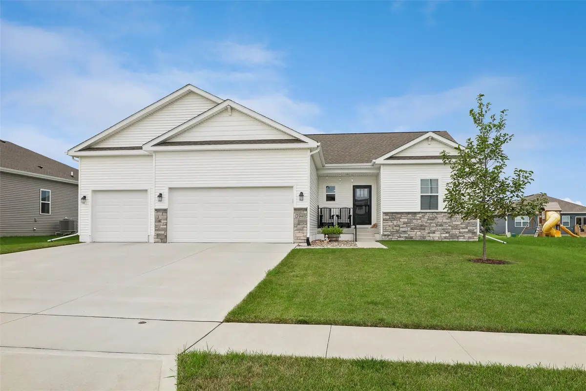 3940 Fieldstone Drive, Waukee, IA 50263 - #1