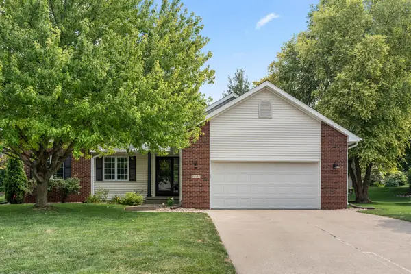 2597 NW 162nd Street, Clive, IA 50325