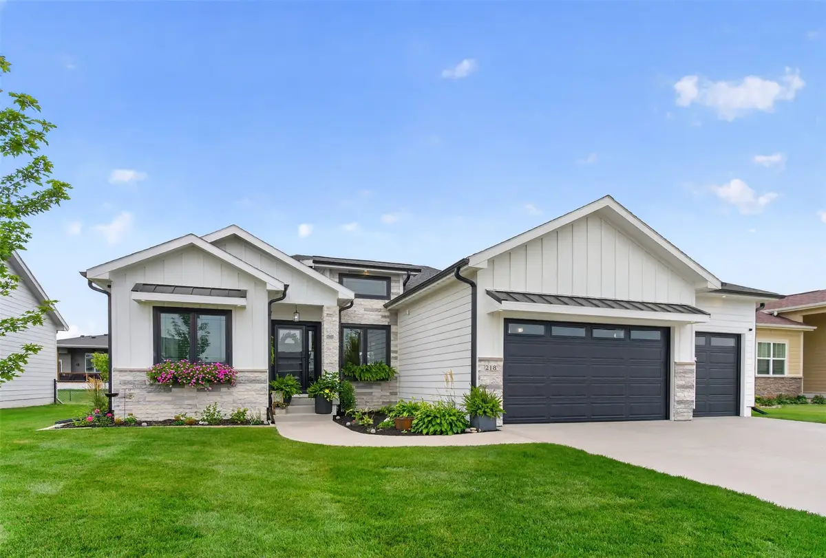 218 31st Street Se, Altoona, IA 50009 - #1