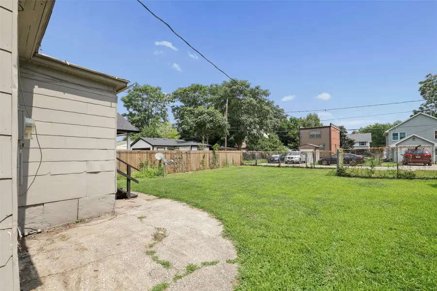 1161 21st Street, Des Moines, IA 50311 - #3