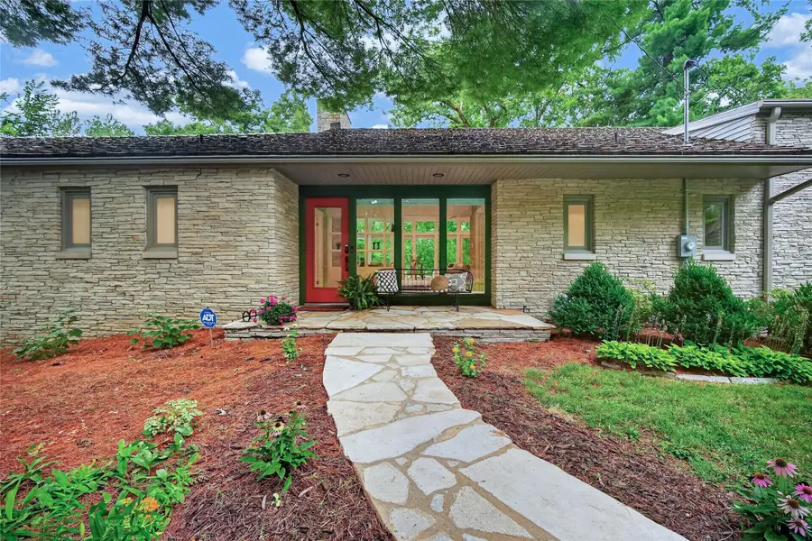 3908 Tonawanda Drive, Des Moines, IA 50312 - #3