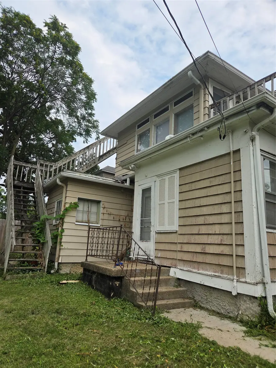 1072 27th Street, Des Moines, IA 50311 - #3