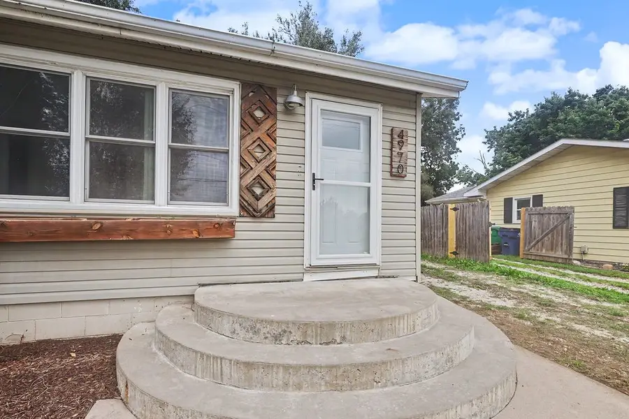 4970 NE 38th Avenue, Des Moines, IA 50317 - #3