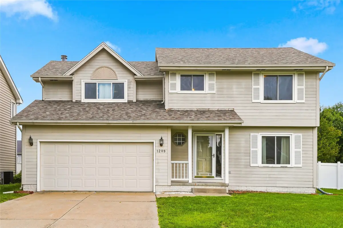 1209 8th Avenue Se, Altoona, IA 50009 - #1