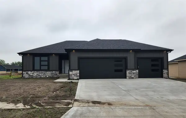 3306 SE Bannister Drive, Ankeny, IA 50021