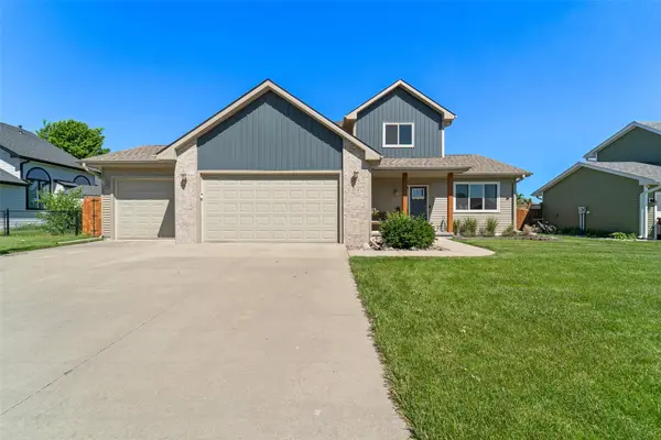 302 Upstill Street, Gilbert, IA 50105