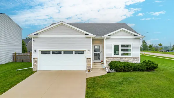 5420 Brook Landing Circle, Des Moines, IA 50317