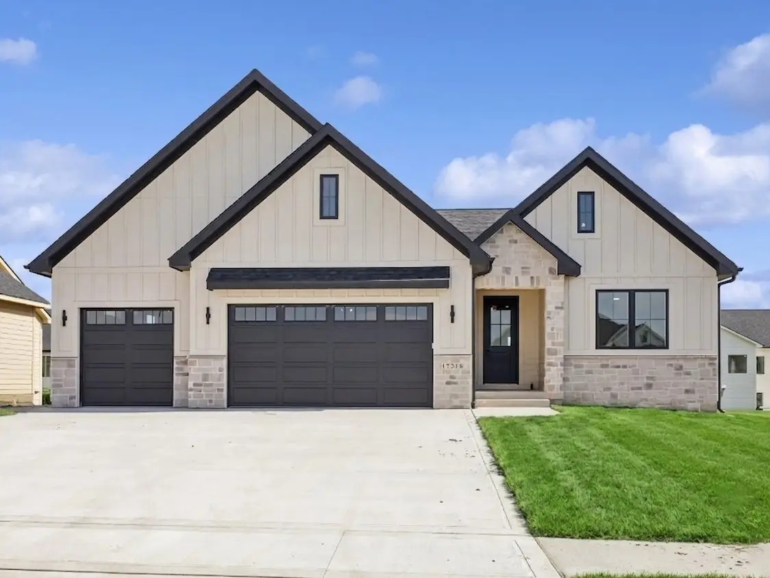 17316 Northview Drive, Urbandale, IA 50263 - #1