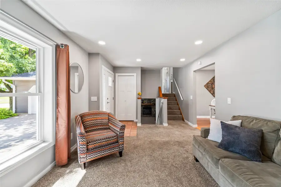 2401 White Oak Drive, Ames, IA 50014 - #3