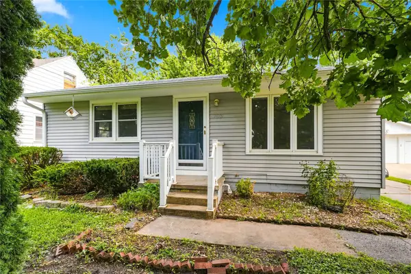 3005 Madison Avenue, Des Moines, IA 50310