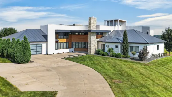 31600 Silverado Lane, Waukee, IA 50263