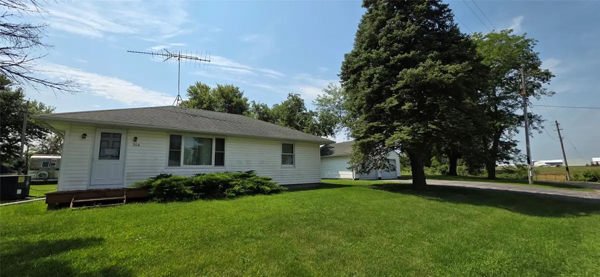 306 W 2nd Street, Orient, IA 50858 - #1