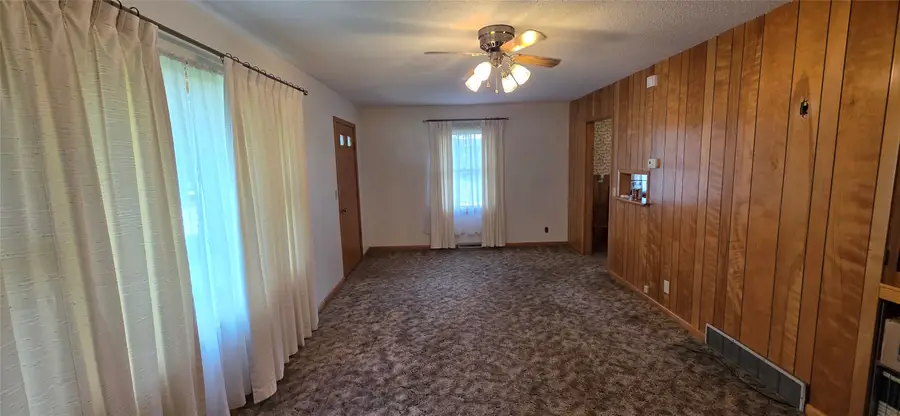 306 W 2nd Street, Orient, IA 50858 - #3