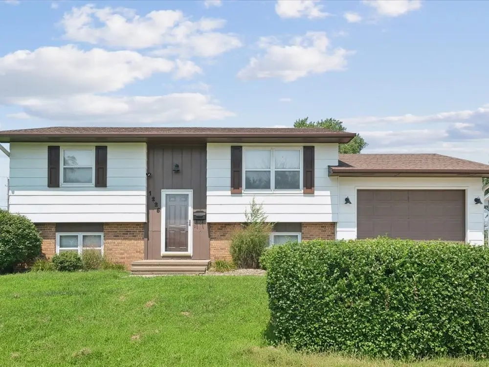 1225 Roland Avenue, Chariton, IA 50049 - #1