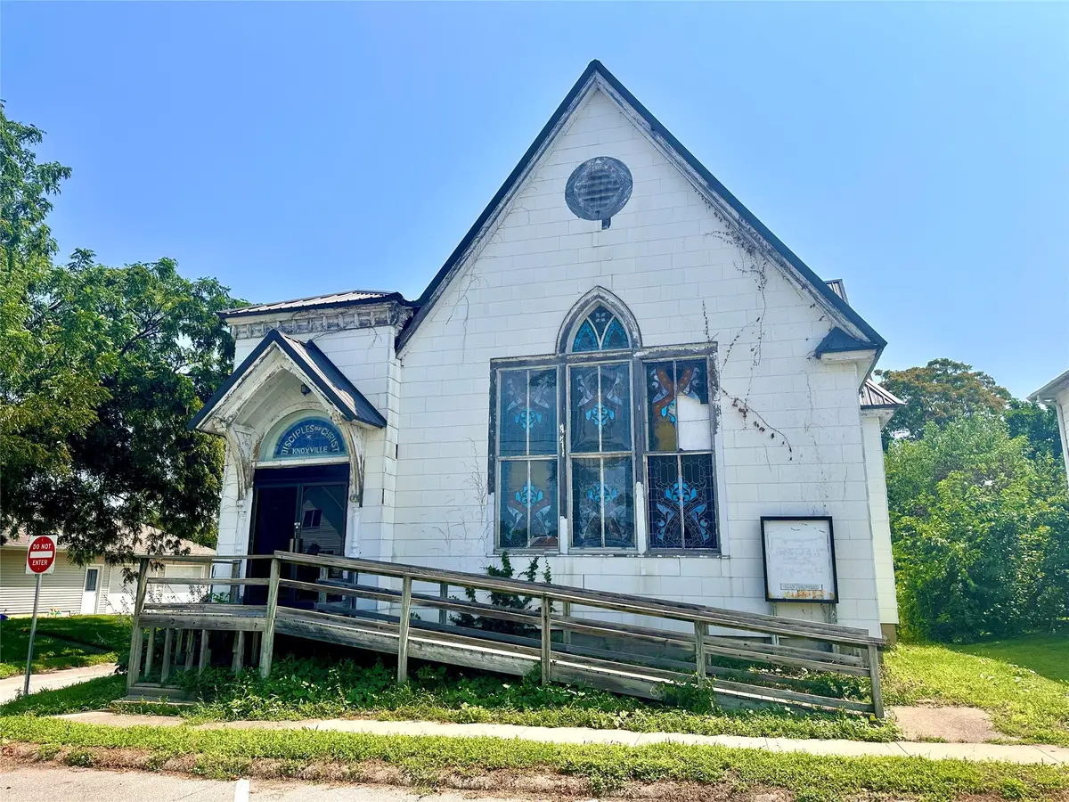 213 N 1st Street, Knoxville, IA 50138 - #1