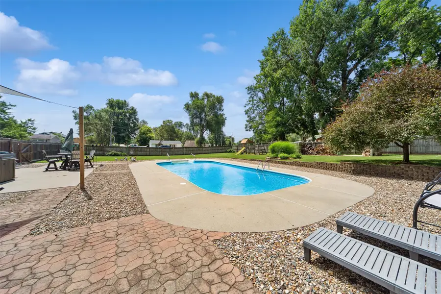 4260 Indianola Avenue, Des Moines, IA 50320 - #2