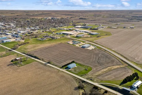 104 Alexander Drive, Tipton, IA 52772
