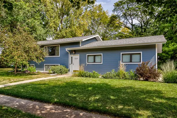 3220 Diamond Street, Ames, IA 50010
