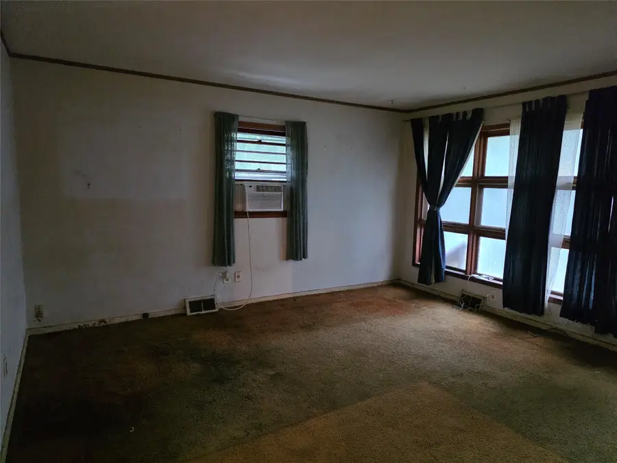 700 Creston Avenue, Des Moines, IA 50315 - #2