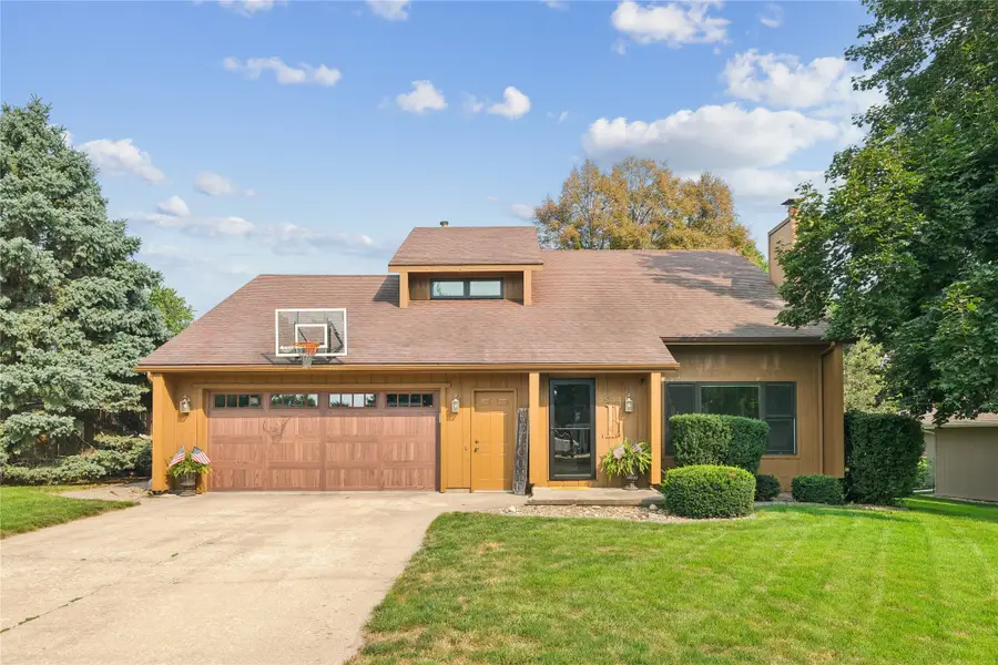 1544 Terrace Drive, Pella, IA 50219 - #2