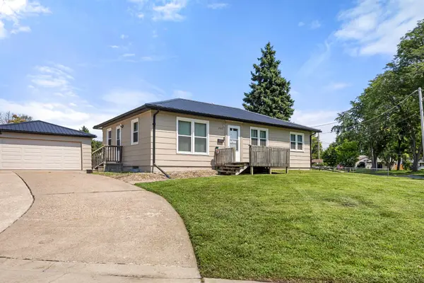2500 Arthur Avenue, Des Moines, IA 50317