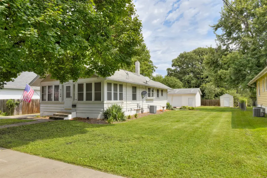 3129 SW 12th Street, Des Moines, IA 50315 - #2