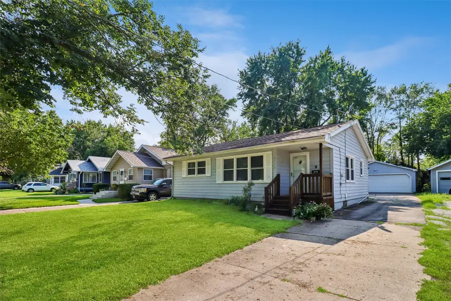 3714 Amherst Street, Des Moines, IA 50313 - #2