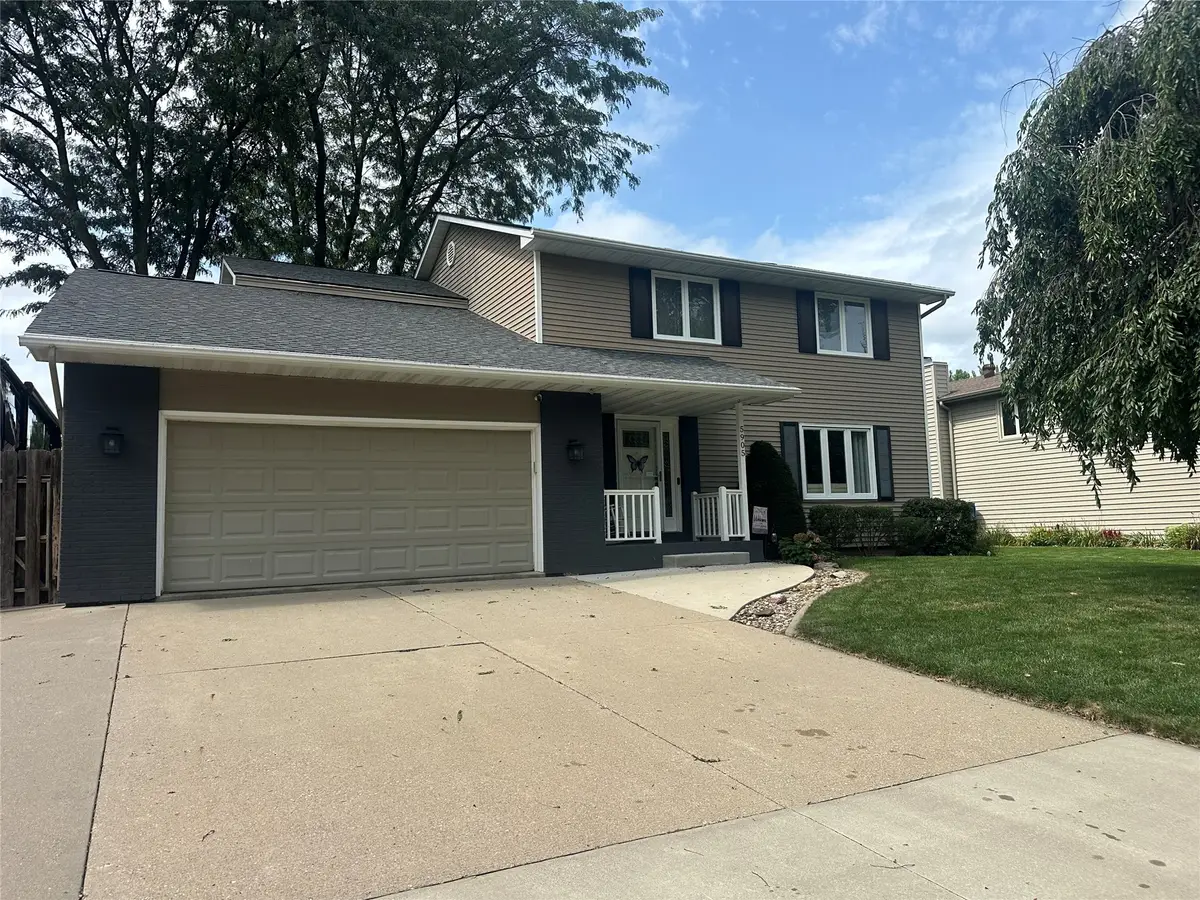 5905 Crabapple Lane, Johnston, IA 50131 - #1